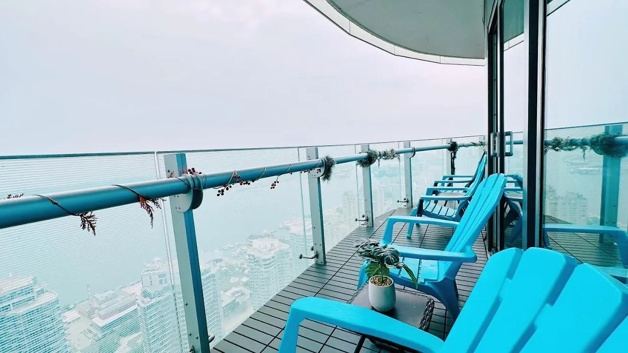 Hotel Comfort Opulence Suites 3 Bedroom Suite With Panoramic Cn Tower Lake View Toronto
