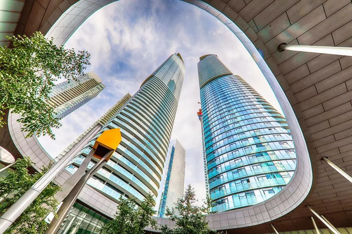 Comfort Opulence Suites 3 Bedroom Suite With Panoramic Cn Tower Lake View Toronto Hotel