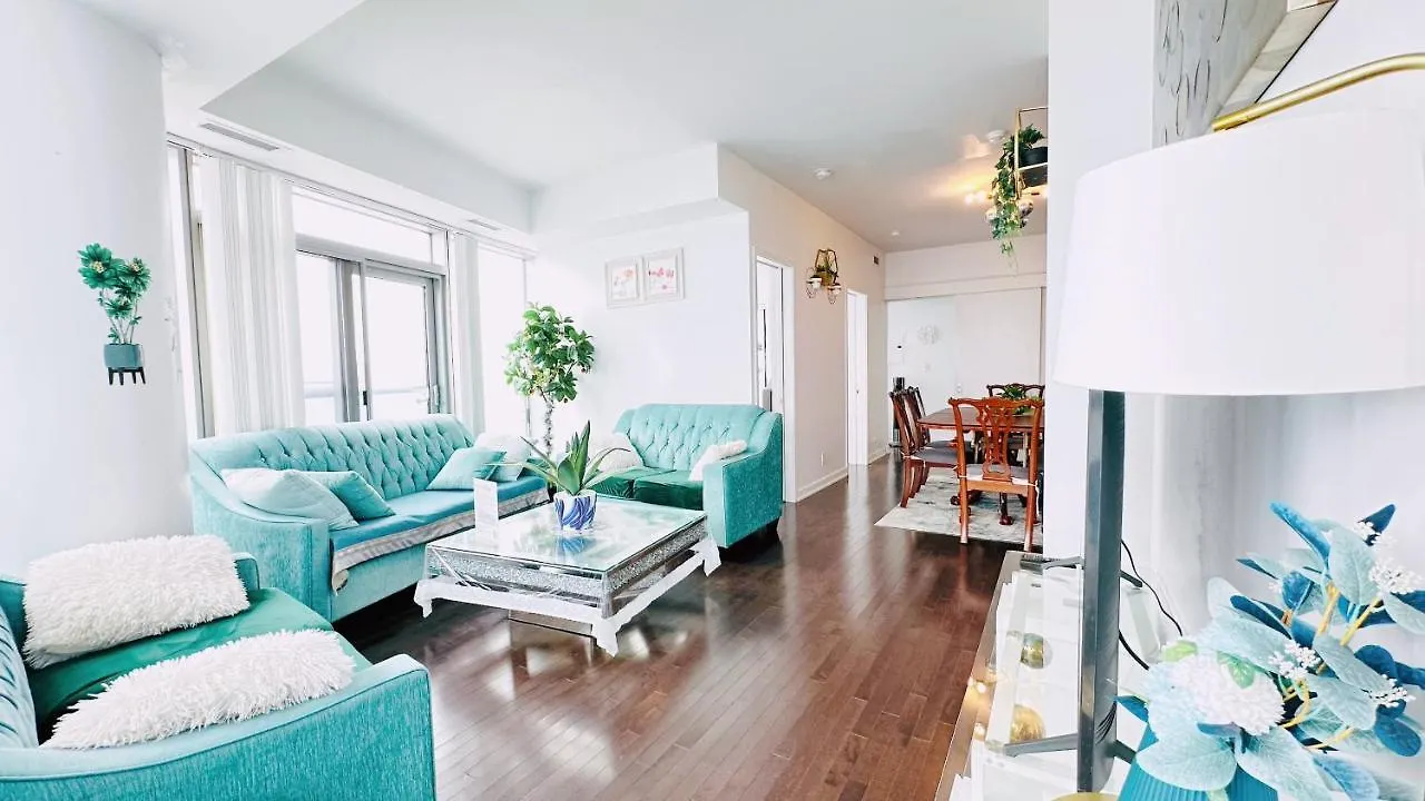 Comfort Opulence Suites 3 Bedroom Suite With Panoramic Cn Tower Lake View Toronto Canada